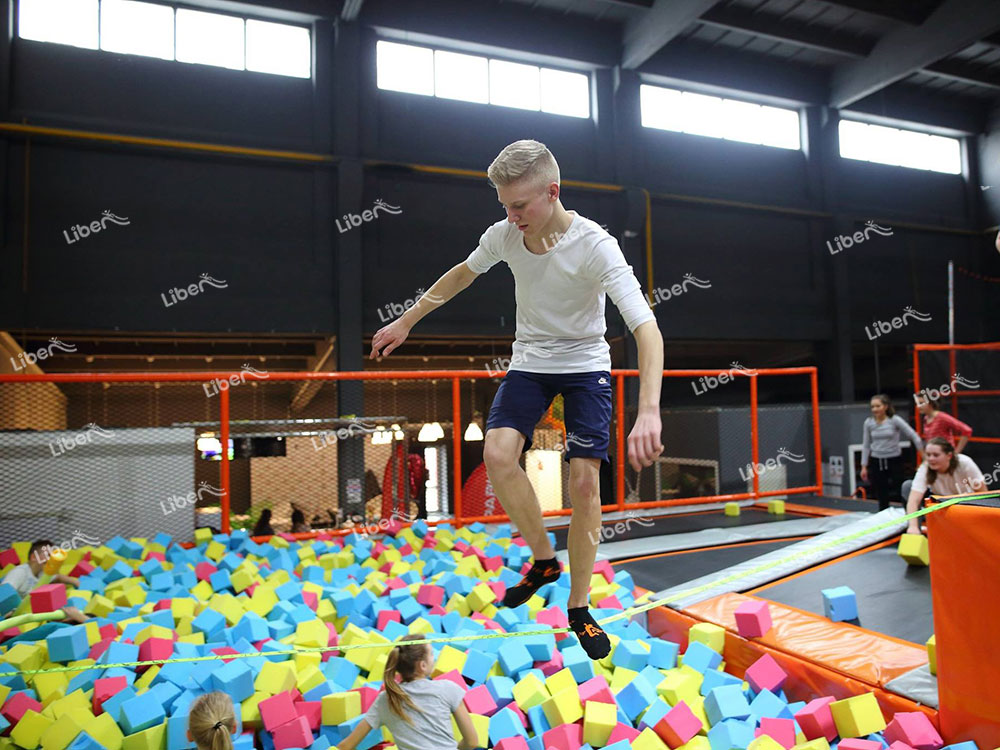 indoor trampoline-2