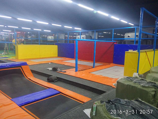 indoor trampoline park